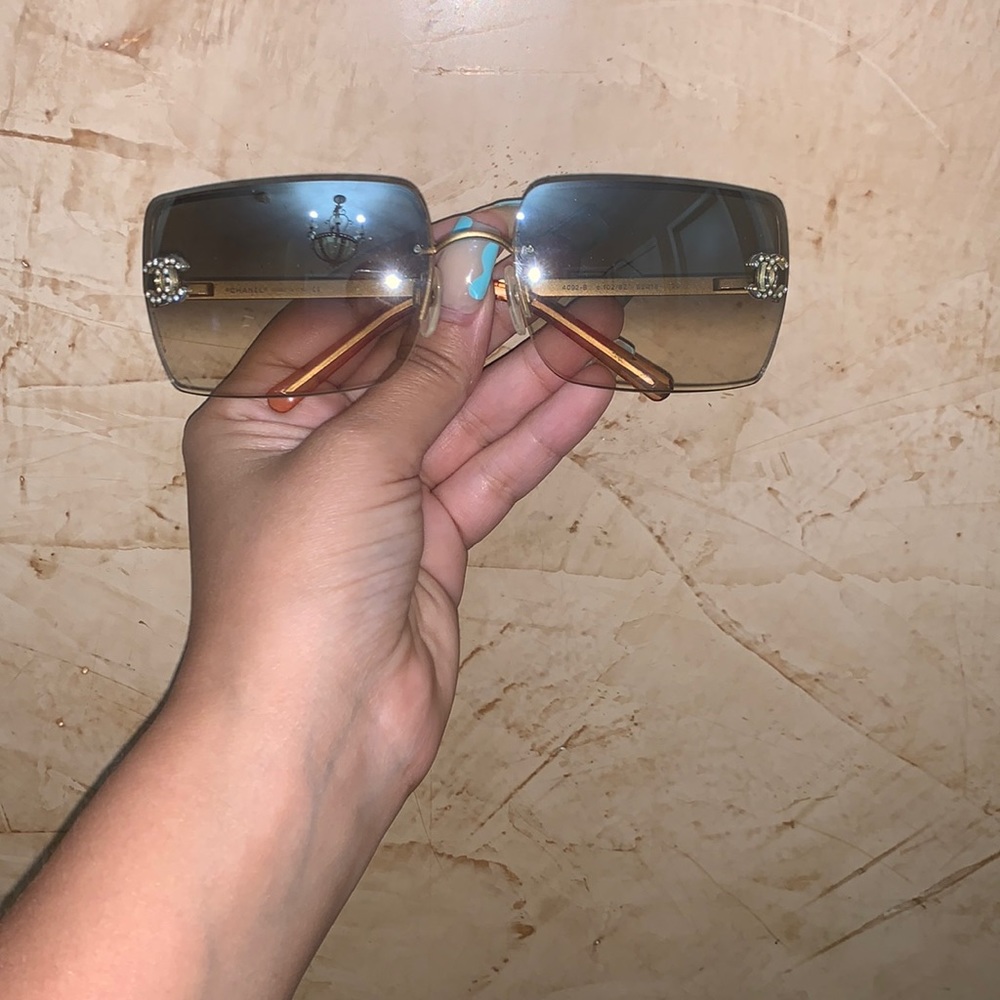 VINTAGE CHANEL SUNGLASSES